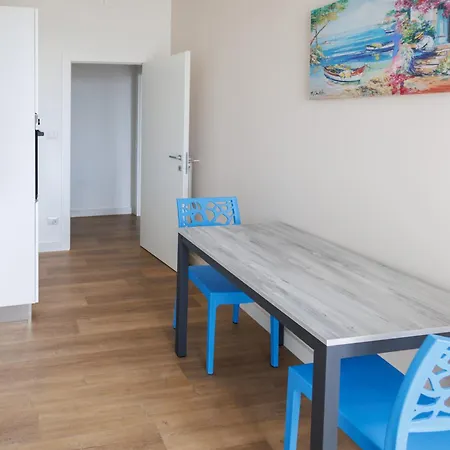 Luisa House Apartment *