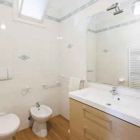 Luisa House Apartment *